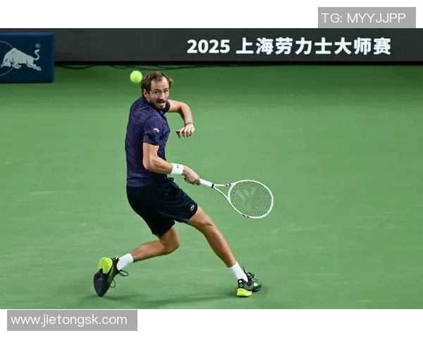 上海网球队在城市联赛中以55分稳居榜首展现强劲实力