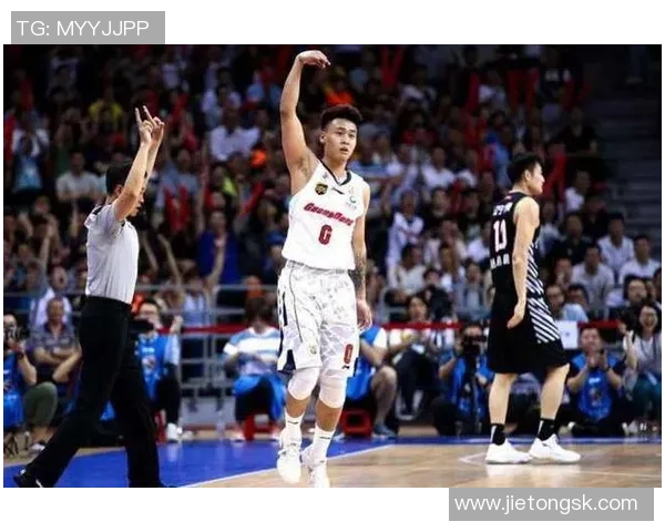 全国锦标赛特别报道:上海篮球队如何从默默无闻到崭露头角的成长历程 全国锦标赛特别报道:上海篮球队如何从默默无闻到崭露头角的成长历程