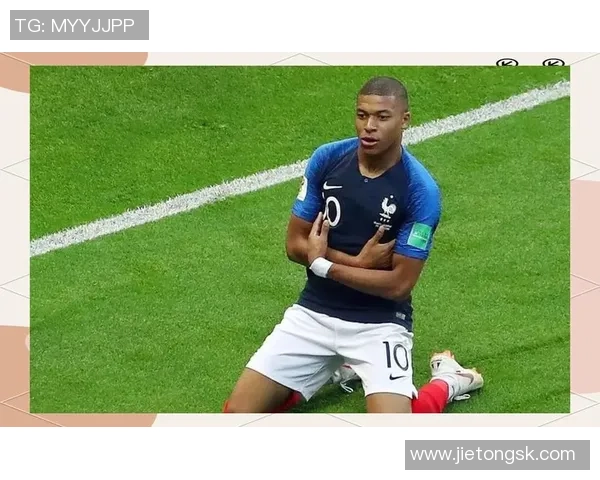 天河足球明星盘点：那些在绿茵场上闪耀的传奇人物与新星