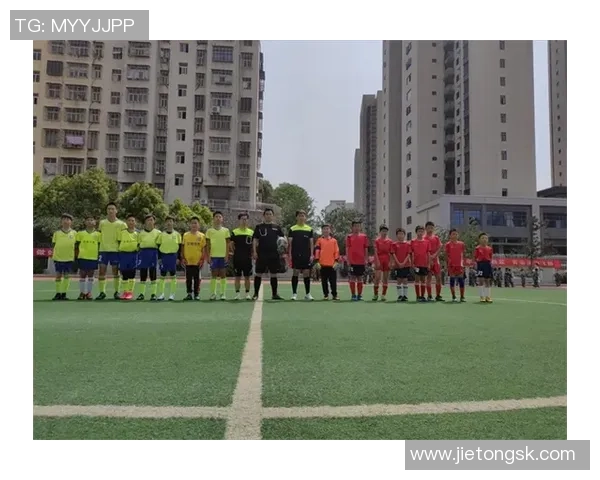 常德足球余的崛起与发展:探索地方足球文化的传承与创新之路 常德足球余的崛起与发展:探索地方足球文化的传承与创新之路