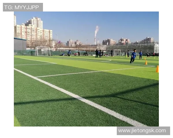 沈阳松足球的崛起与发展探索：激情与梦想交织的绿茵场故事