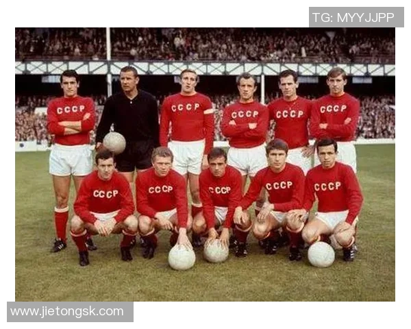 苏联足球名人背后的传奇故事与辉煌成就探秘